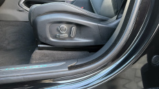 Jaguar F-Pace 2.0 D200 R-Dynamic HSE Black 5dr Auto AWD Diesel Estate